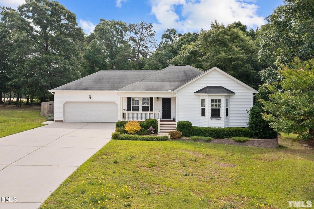 114 New River Court, Angier, NC 27501