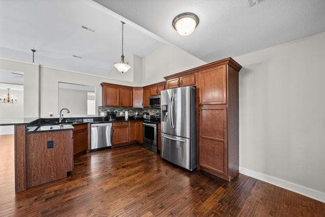 713 W Accipiter Cir, Clarksville, TN 37043