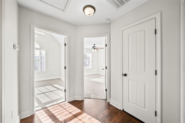 713 W Accipiter Cir, Clarksville, TN 37043