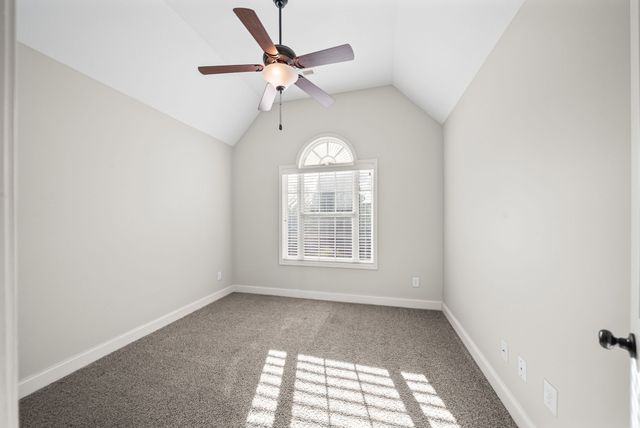 713 W Accipiter Cir, Clarksville, TN 37043