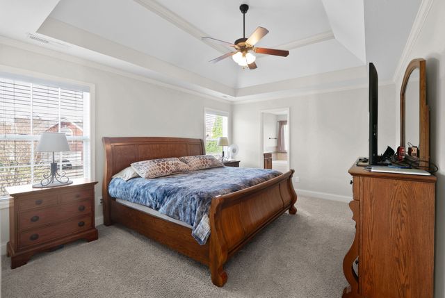 713 W Accipiter Cir, Clarksville, TN 37043