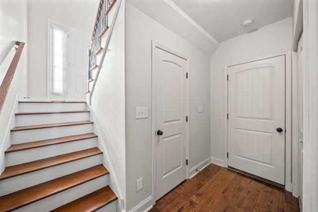 713 W Accipiter Cir, Clarksville, TN 37043