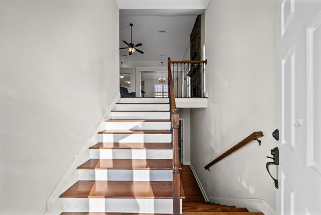 713 W Accipiter Cir, Clarksville, TN 37043