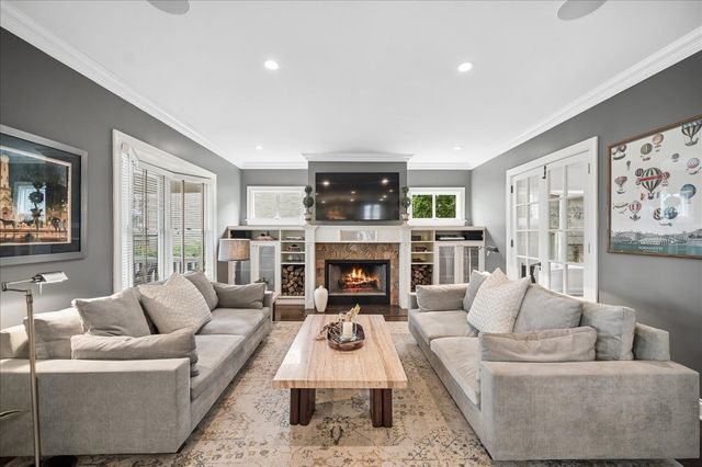 814 Park Avenue, Wilmette, IL 60091