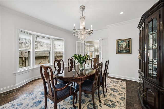 814 Park Avenue, Wilmette, IL 60091