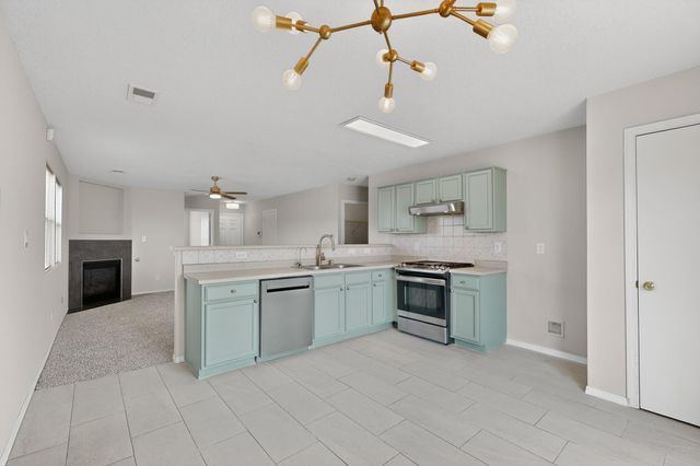 9309 Valle Vidal Place SW, Albuquerque, NM 87121