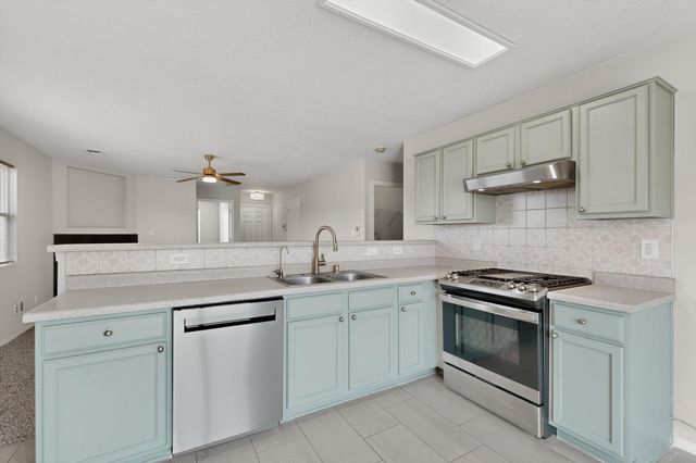 9309 Valle Vidal Place SW, Albuquerque, NM 87121