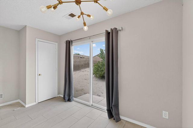 9309 Valle Vidal Place SW, Albuquerque, NM 87121