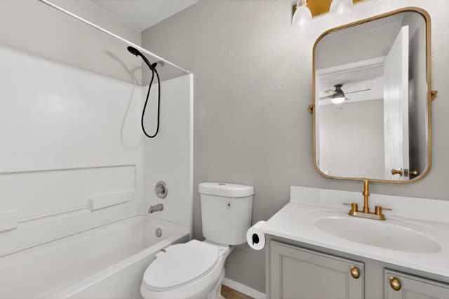 9309 Valle Vidal Place SW, Albuquerque, NM 87121