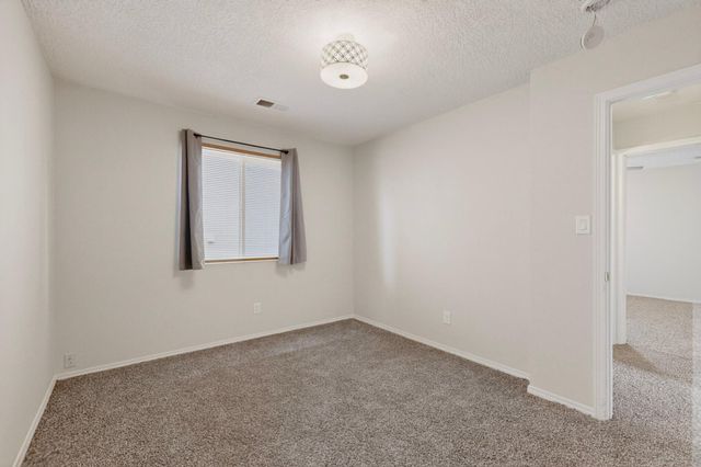 9309 Valle Vidal Place SW, Albuquerque, NM 87121