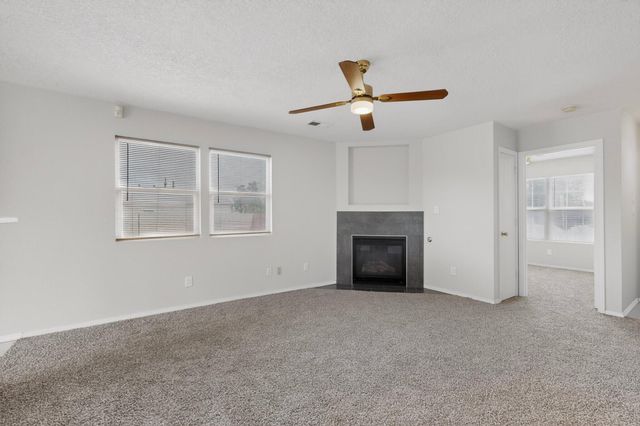 9309 Valle Vidal Place SW, Albuquerque, NM 87121