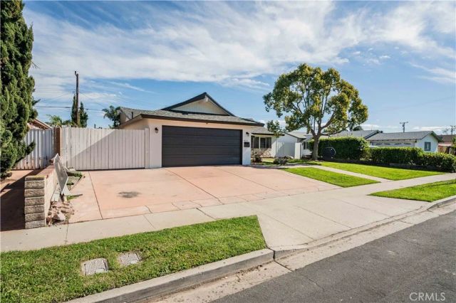 492 Graham, Camarillo, CA 93010