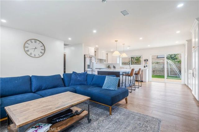 492 Graham, Camarillo, CA 93010