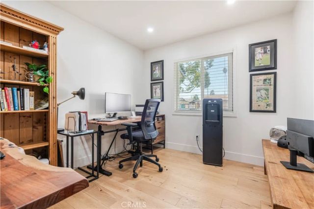 492 Graham, Camarillo, CA 93010