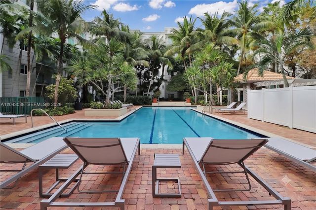 6001 SW 70th Street 108, South Miami, FL 33143