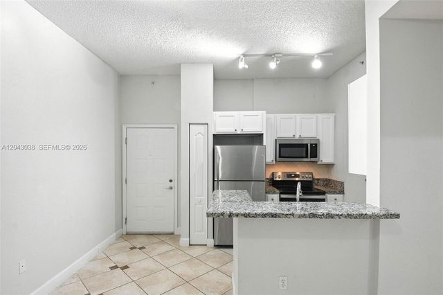 6001 SW 70th Street 108, South Miami, FL 33143