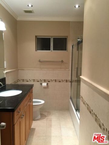 1074 S Plymouth Boulevard, Los Angeles, CA 90019
