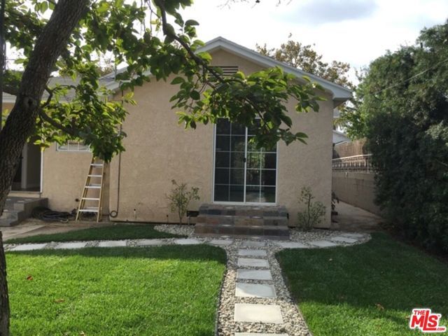 1074 S Plymouth Boulevard, Los Angeles, CA 90019