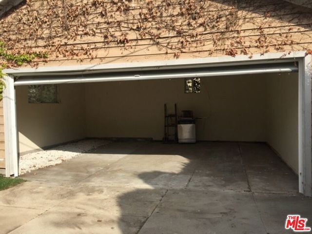 1074 S Plymouth Boulevard, Los Angeles, CA 90019