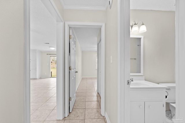 336 Crestfield Cir, Cantonment, FL 32533