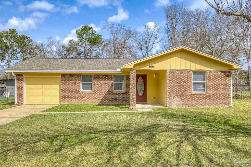 336 Crestfield Cir, Cantonment, FL 32533