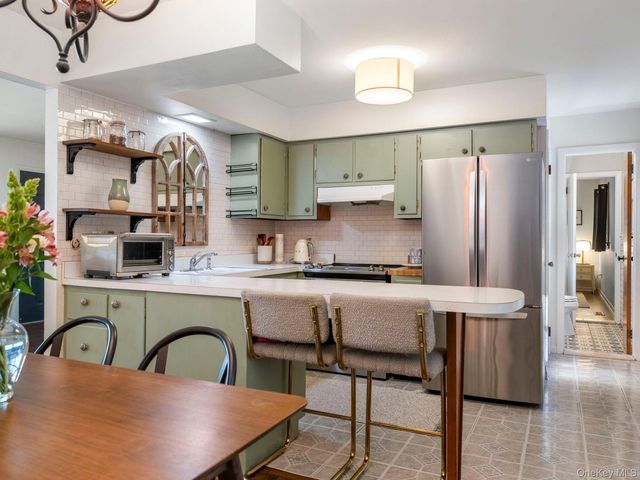 30 Prospect Street, New Paltz, NY 12561