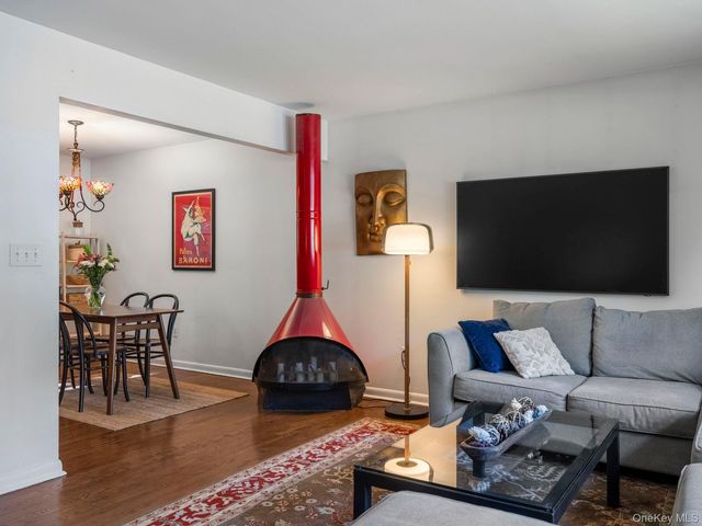 30 Prospect Street, New Paltz, NY 12561