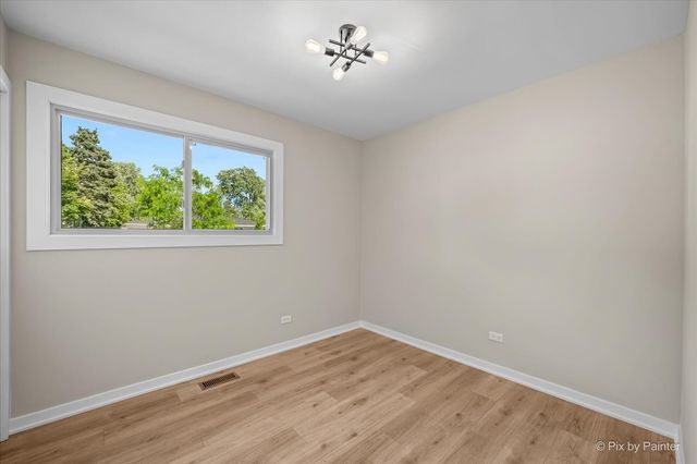 1420 Cooper Road, Hoffman Estates, IL 60169