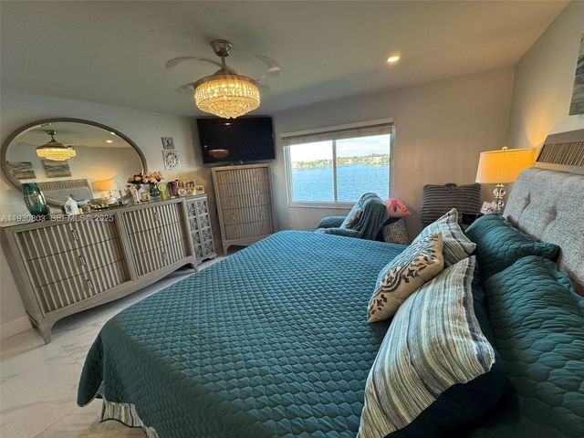 1501 SW 134th Way 301D, Pembroke Pines, FL 33027