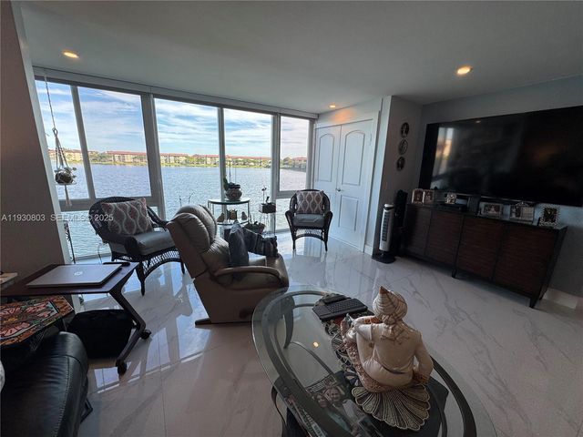 1501 SW 134th Way 301D, Pembroke Pines, FL 33027