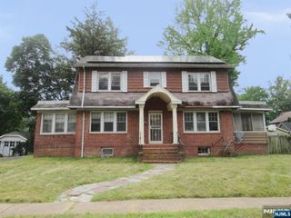 300 Windsor Road, Englewood, NJ 07631