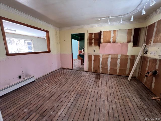 802 Tooker Avenue, West Babylon, NY 11704