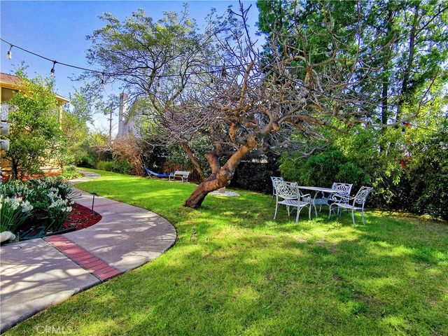 225 N Lima, Sierra Madre, CA 91024