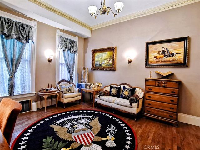 225 N Lima, Sierra Madre, CA 91024