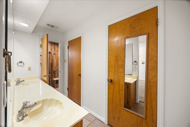 1113 Wood Ridge Drive, Azle, TX 76020