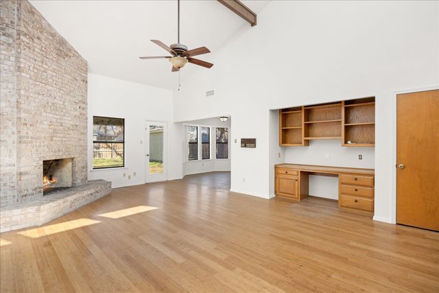 1113 Wood Ridge Drive, Azle, TX 76020