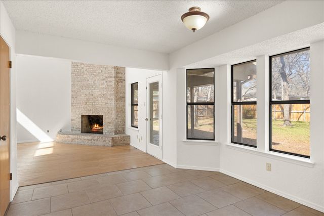 1113 Wood Ridge Drive, Azle, TX 76020