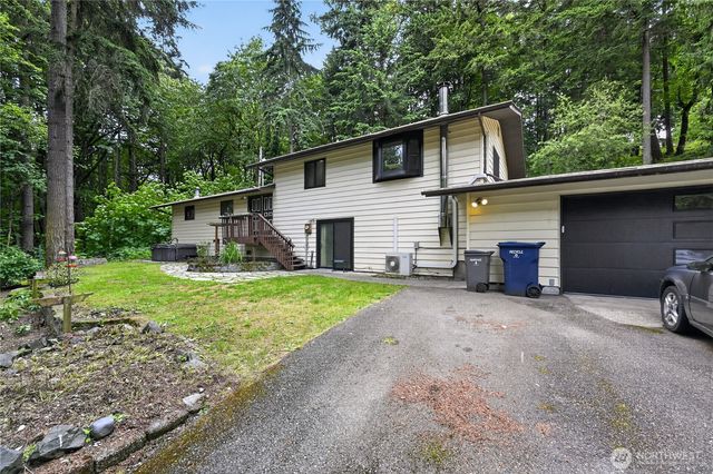 37135 2nd Avenue SW, Federal Way, WA 98023