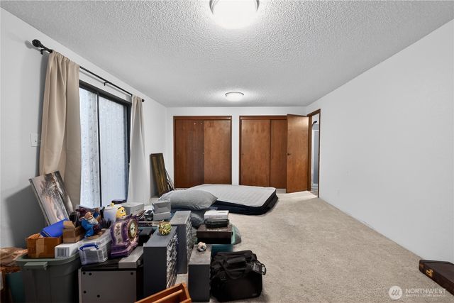37135 2nd Avenue SW, Federal Way, WA 98023
