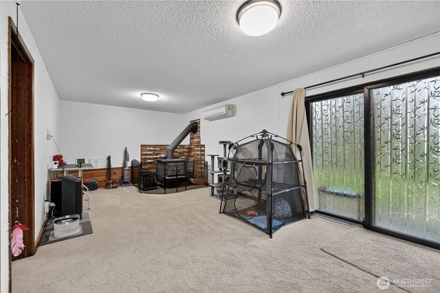 37135 2nd Avenue SW, Federal Way, WA 98023