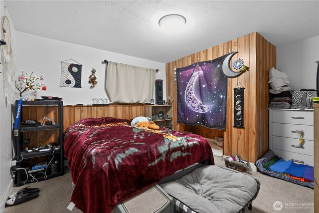 37135 2nd Avenue SW, Federal Way, WA 98023