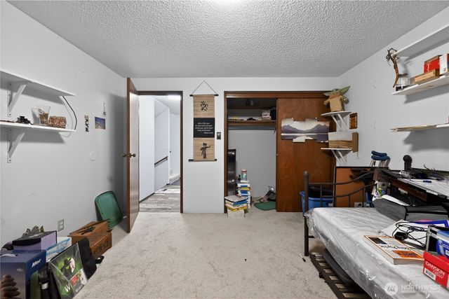 37135 2nd Avenue SW, Federal Way, WA 98023