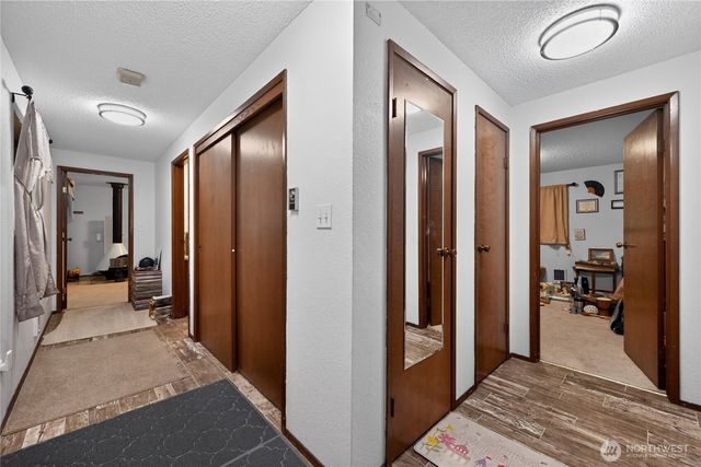 37135 2nd Avenue SW, Federal Way, WA 98023