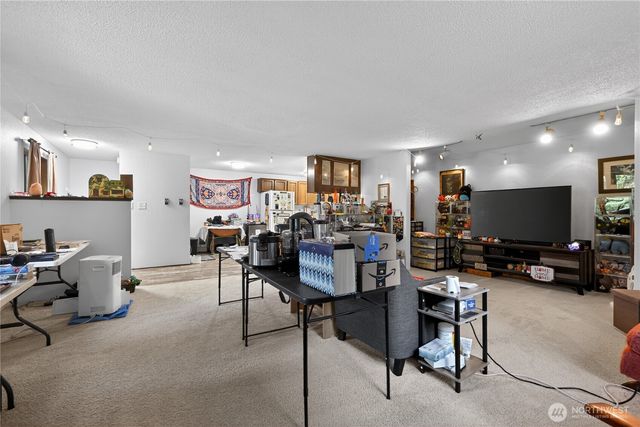 37135 2nd Avenue SW, Federal Way, WA 98023