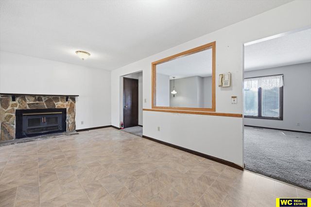 502 Timber Circle, Crescent, IA 51526