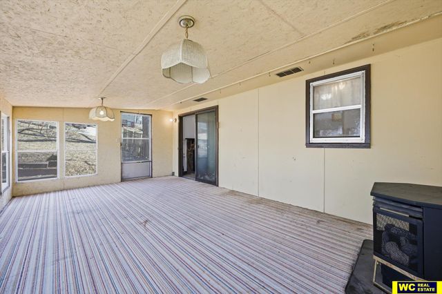 502 Timber Circle, Crescent, IA 51526