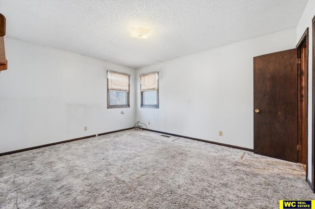 502 Timber Circle, Crescent, IA 51526