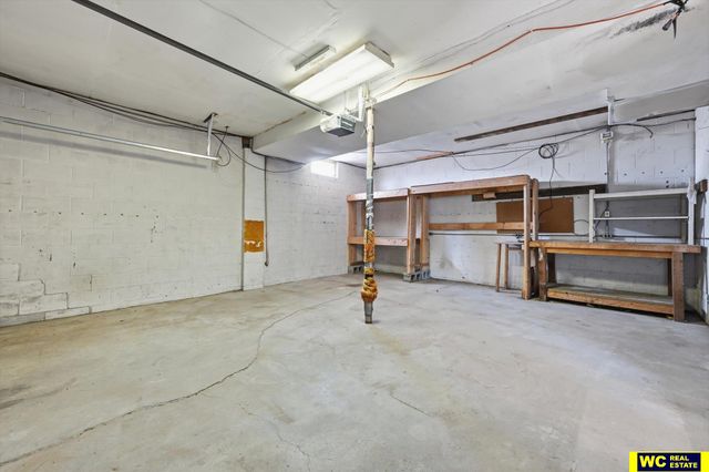 502 Timber Circle, Crescent, IA 51526