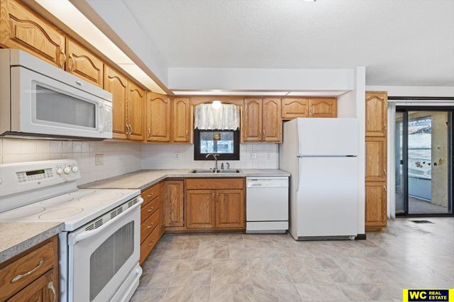 502 Timber Circle, Crescent, IA 51526