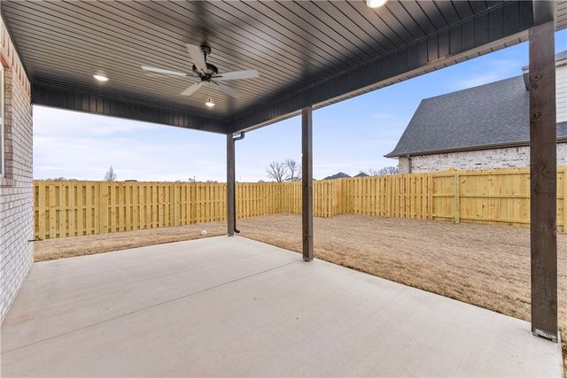 1460 Dresden Drive, Centerton, AR 72719